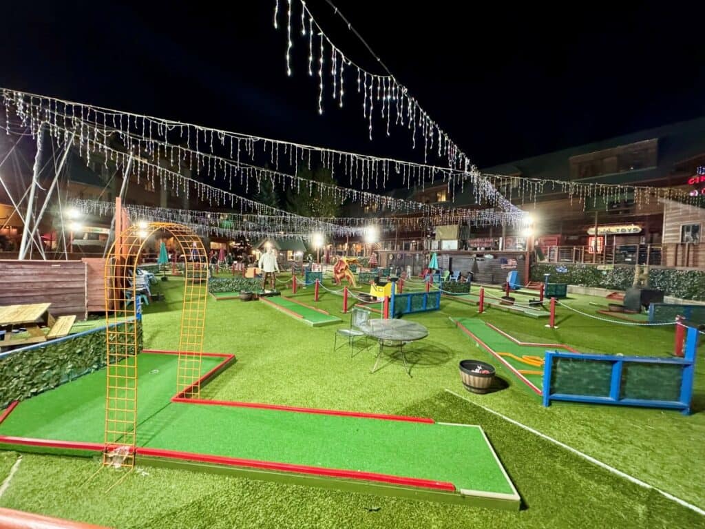 Mini Golf in Heavenly Village