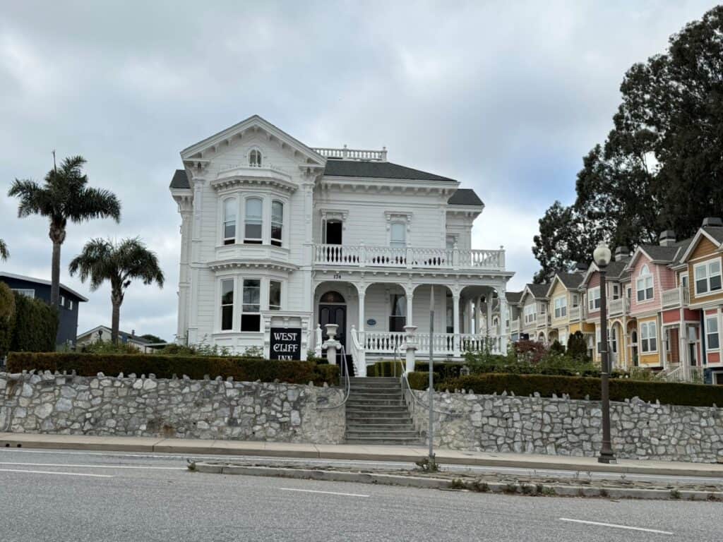 West Cliff Inn - A Victorian style boutique inn in Santa Cruz
